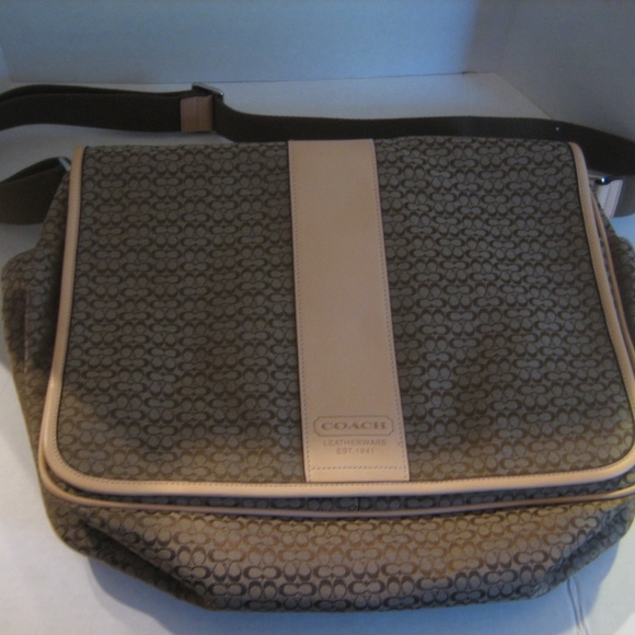 Vintage Coach CC Monogram Flap Over Diaper Bag/Laptop Tote DO65-F77004 NWNT - Picture 1 of 9